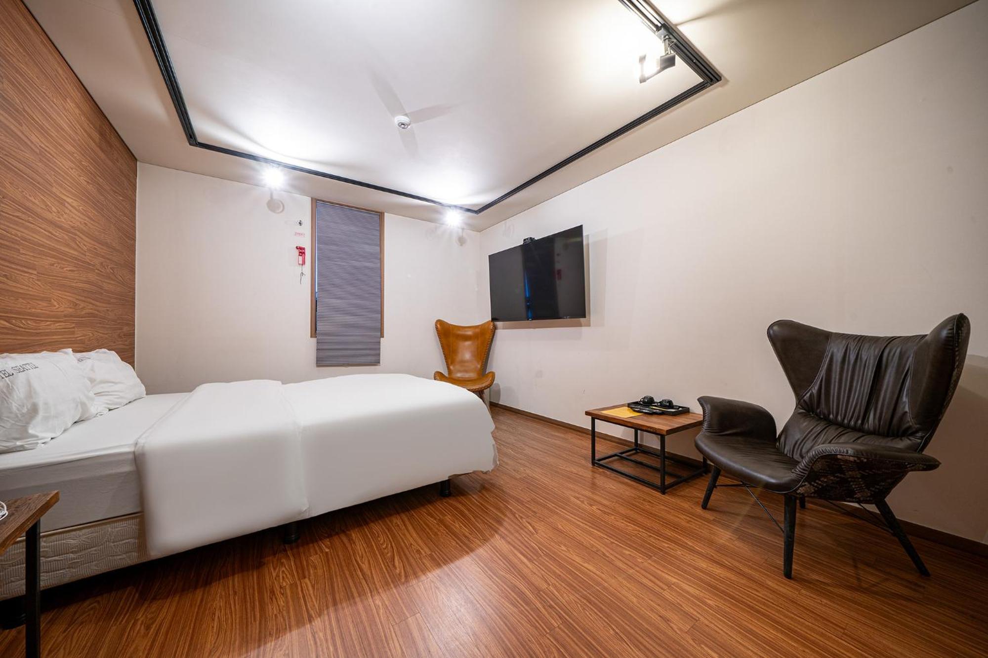 Airport Seattle Hotel 3*